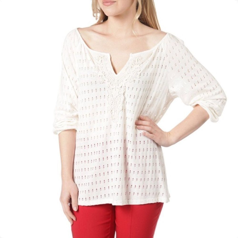 BNWT Status by Chenault top